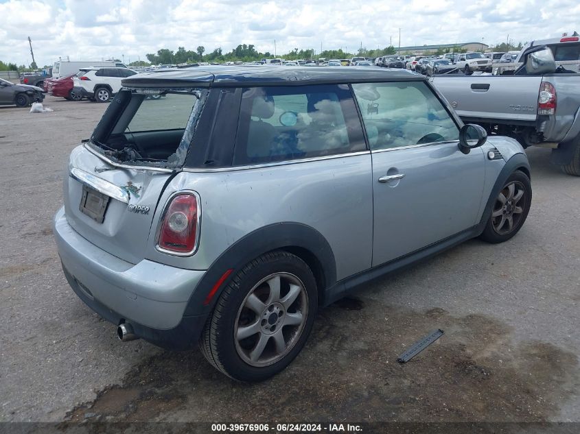 WMWMF33509TW71475 2009 Mini Cooper