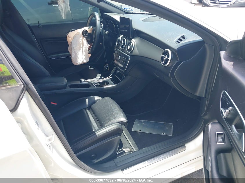 2018 Mercedes-Benz Cla 250 VIN: WDDSJ4EB2JN559017 Lot: 39677092