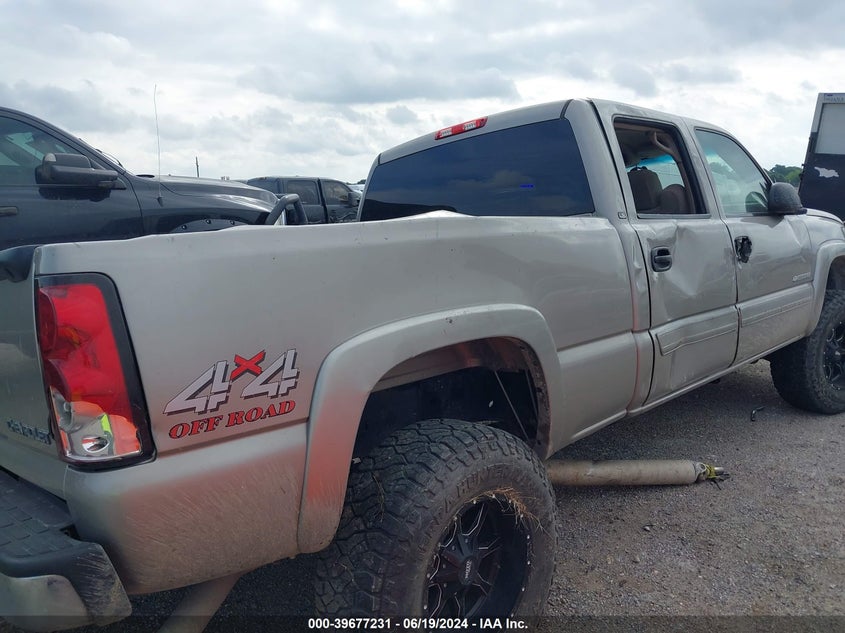 2003 Chevrolet Silverado K2500 Heavy Duty VIN: 1GCHK23U13F196474 Lot: 39677231