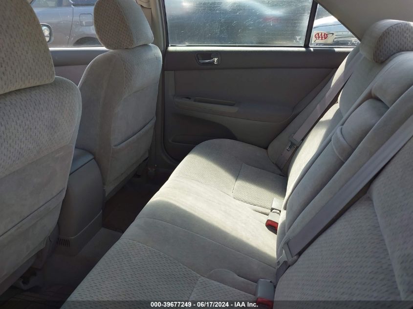 2003 Toyota Camry Le VIN: 4T1BE32KX3U670822 Lot: 39677249