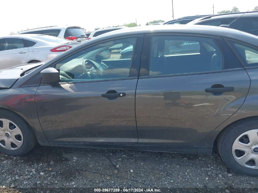 2018 Ford Focus S VIN: 1FADP3E21JL268599 Lot: 39677289