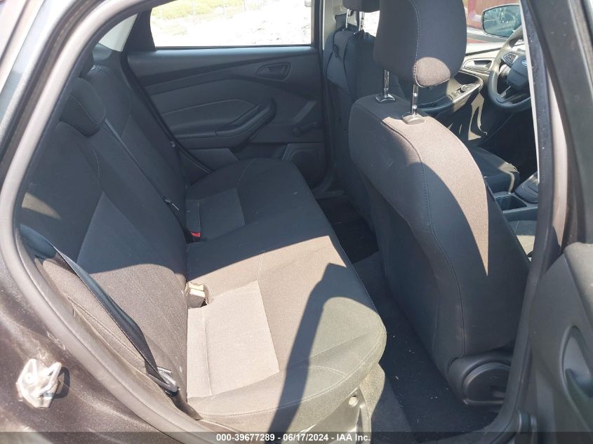 2018 Ford Focus S VIN: 1FADP3E21JL268599 Lot: 39677289