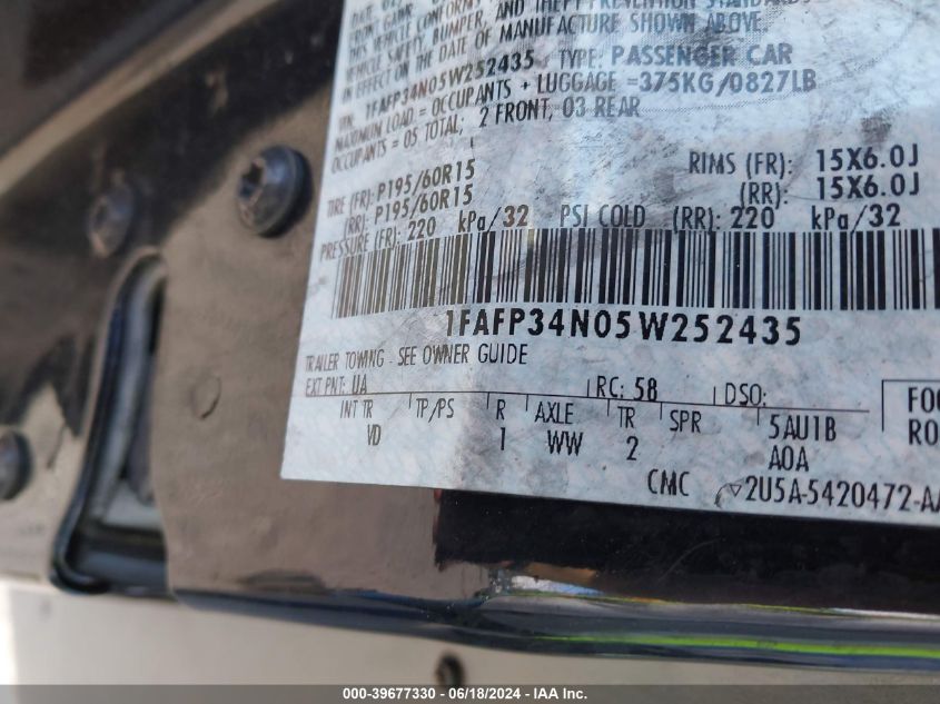 2005 Ford Focus Zx4 VIN: 1FAFP34N05W252435 Lot: 39677330