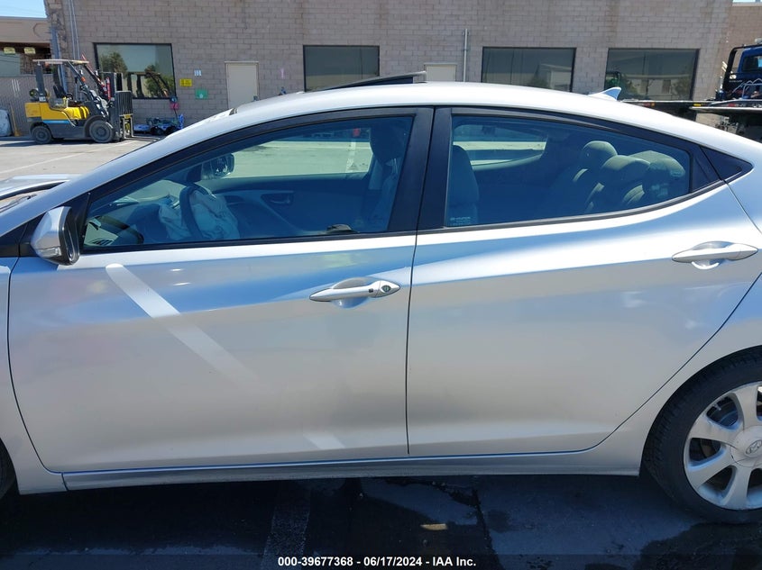 2012 Hyundai Elantra Limited (Ulsan Plant) VIN: KMHDH4AE2CU208028 Lot: 39677368