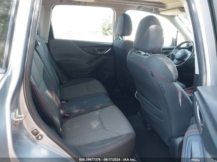 2019 Subaru Forester Sport VIN: JF2SKAJC8KH585739 Lot: 39677376