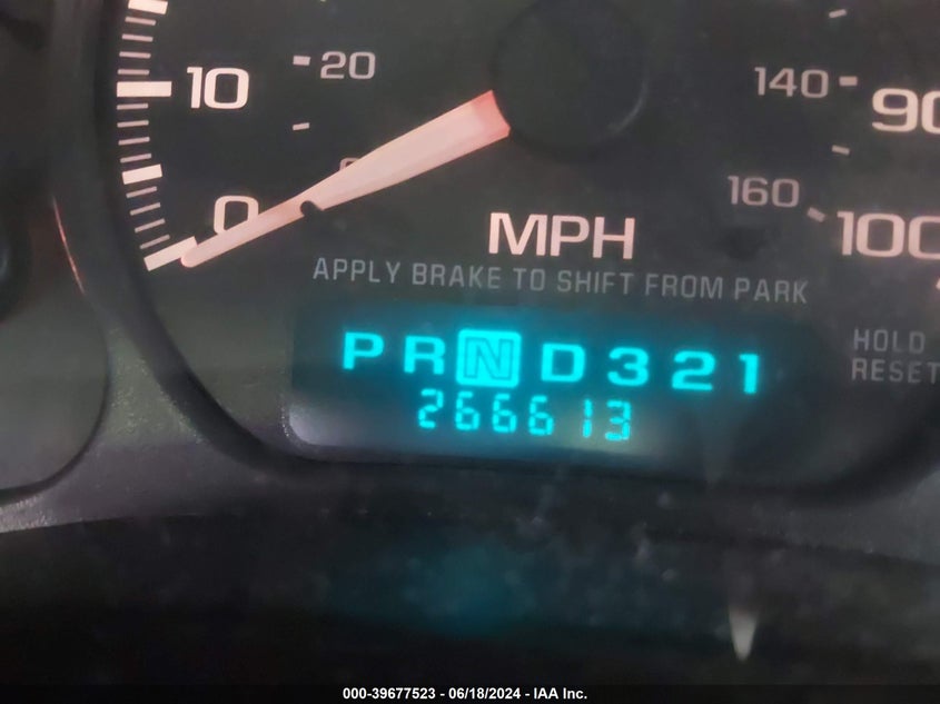 2002 Chevrolet Silverado 1500 Ls VIN: 2GCEC19W121385618 Lot: 39677523