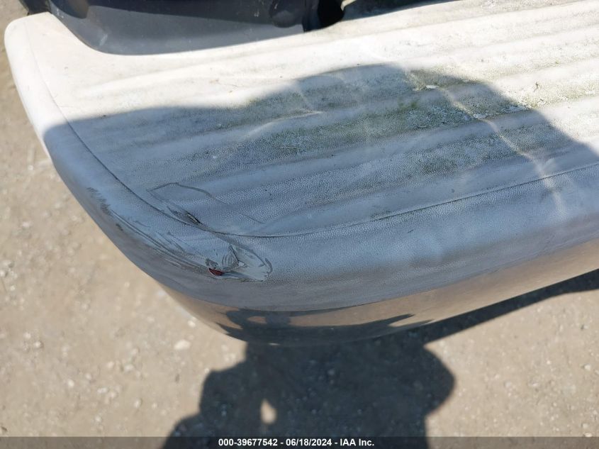 2001 Ford Expedition Eddie Bauer VIN: 1FMRU17L51LA51409 Lot: 39677542