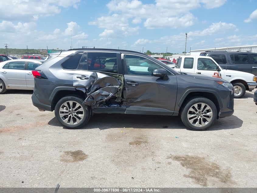 2021 Toyota Rav4 Xle Premium VIN: 2T3A1RFV1MC216838 Lot: 39677690