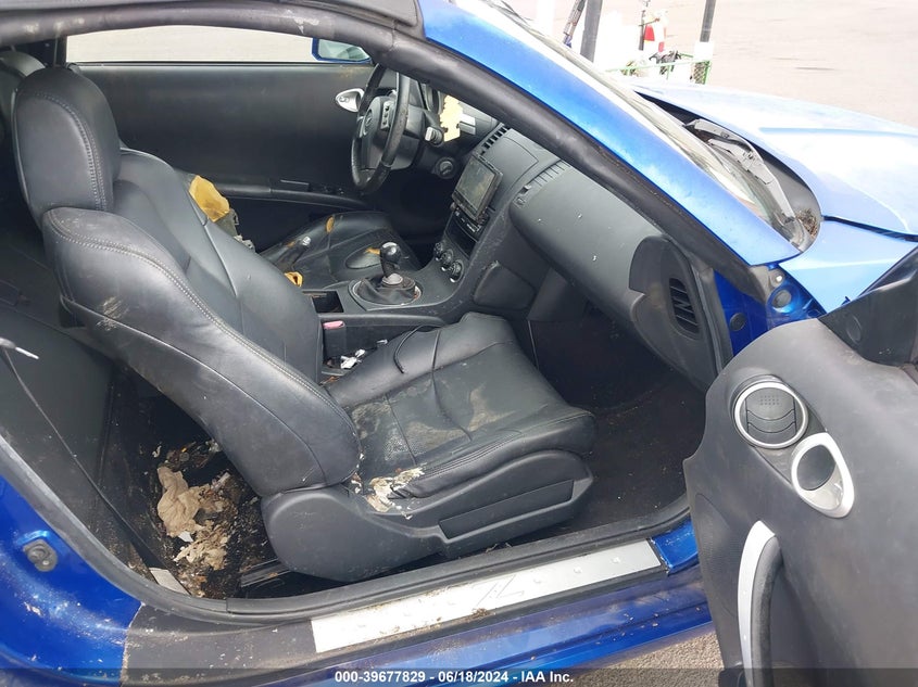 2005 Nissan 350Z Enthusiast VIN: JN1AZ36D35M700099 Lot: 39677829