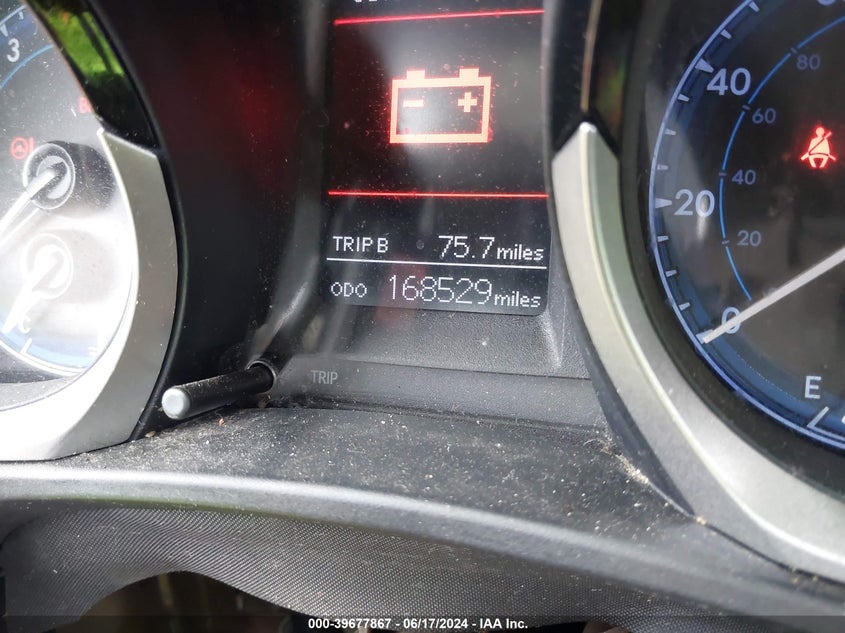 2015 Toyota Corolla S Plus VIN: 5YFBURHE8FP260355 Lot: 39677867