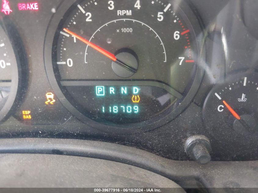 2008 Jeep Wrangler X VIN: 1J4FA24158L627397 Lot: 39677916