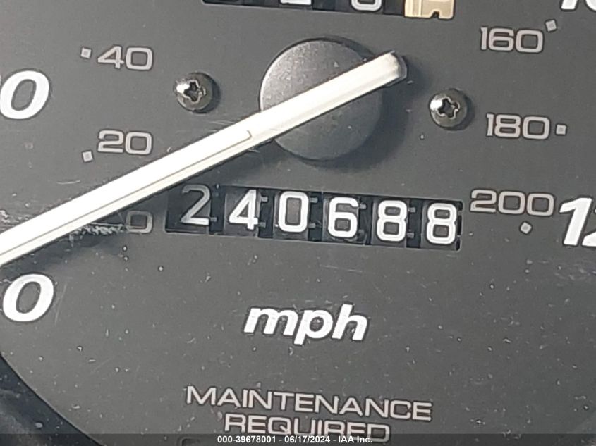 2000 Honda Cr-V Lx VIN: JHLRD1849YS017794 Lot: 39678001