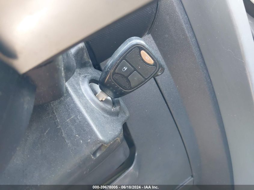 2008 Jeep Wrangler Unlimited Sahara VIN: 1J4GA591X8L553621 Lot: 39678005