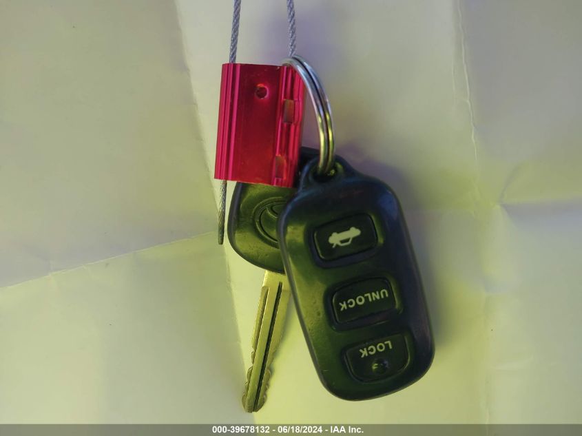 2003 Toyota Camry Le V6 VIN: 4T1BF30K03U558658 Lot: 39678132