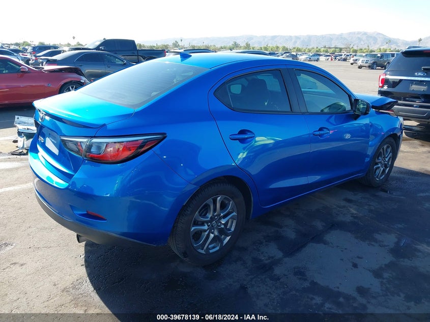 VIN 3MYDLBYV3KY516139 2019 TOYOTA YARIS L/LE/XLE