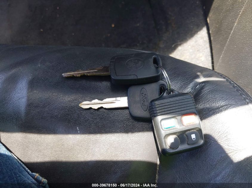 2002 Ford Mustang Gt VIN: 1FAFP42X02F116683 Lot: 39678150