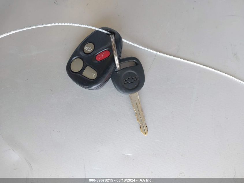 2000 Chevrolet Blazer Lt VIN: 1GNDT13W5Y2284652 Lot: 39678215