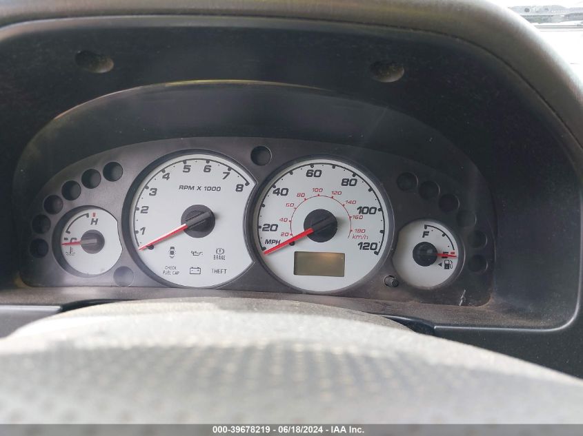 2004 Ford Escape Xls VIN: 1FMYU02B74KA71840 Lot: 39678219