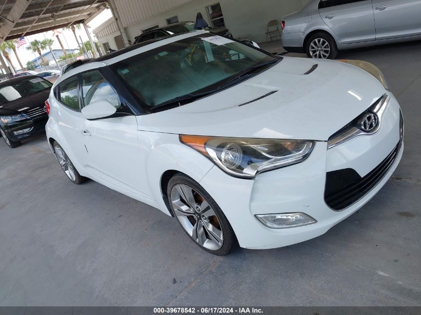 2012 Hyundai Veloster Base W/Red/Black VIN: KMHTC6AD4CU059554 Lot: 39678542