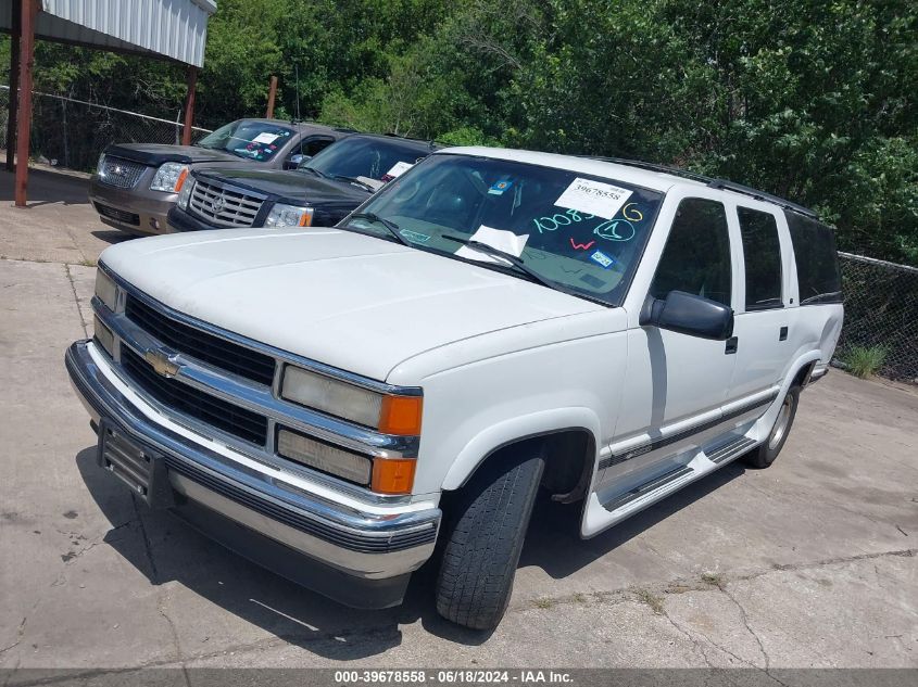 1998 Chevrolet Suburban 1500 VIN: 3GNEC16R1WG100855 Lot: 39678558