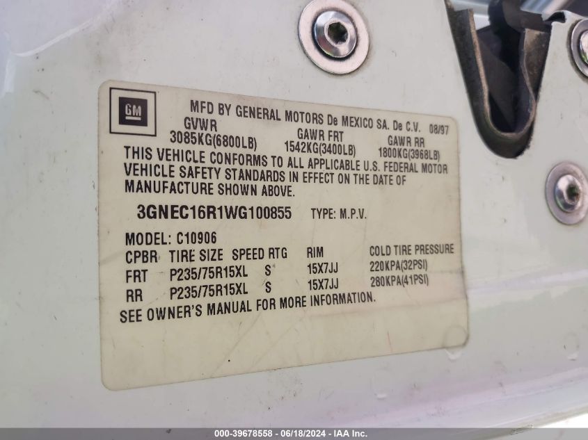 1998 Chevrolet Suburban 1500 VIN: 3GNEC16R1WG100855 Lot: 39678558