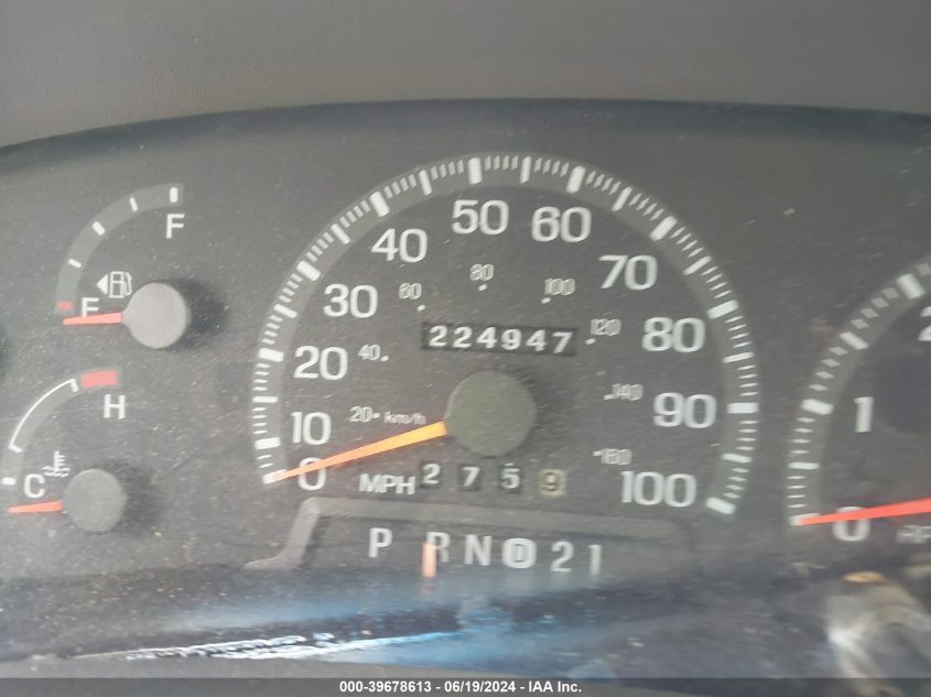 1998 Ford F-150 Lariat/Xl/Xlt VIN: 1FTZX07W3WKT25507 Lot: 39678613