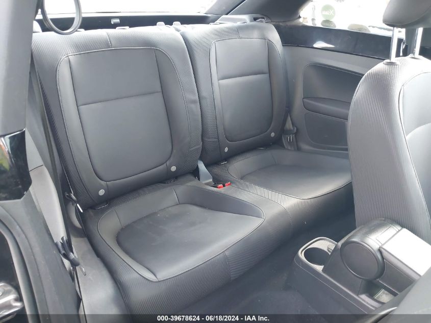 2013 Volkswagen Beetle 2.5L Fender Edition VIN: 3VWJP7AT2DM660901 Lot: 39678624