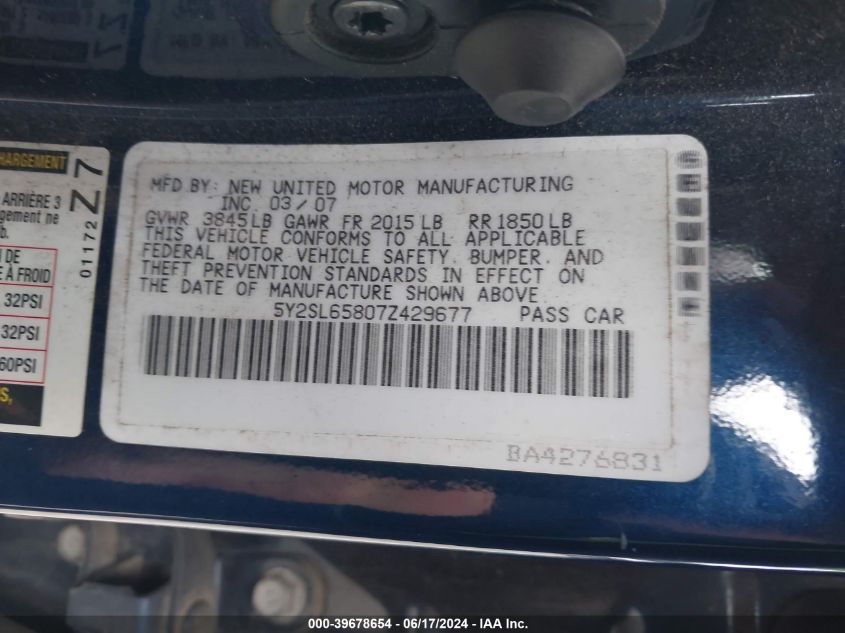 2007 Pontiac Vibe VIN: 5Y2SL65807Z429677 Lot: 39678654