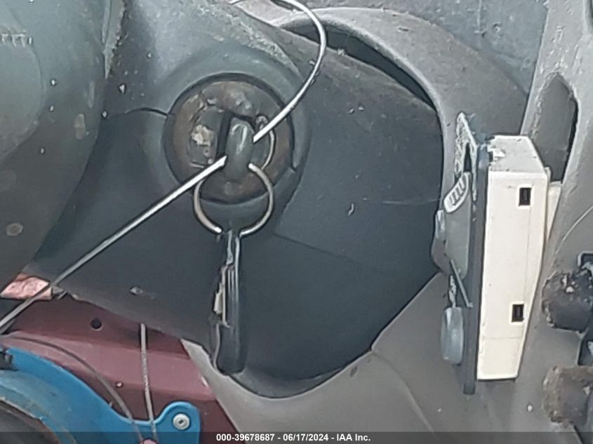 1998 GMC Jimmy Slt VIN: 1GKCS13WXW2521838 Lot: 39678687