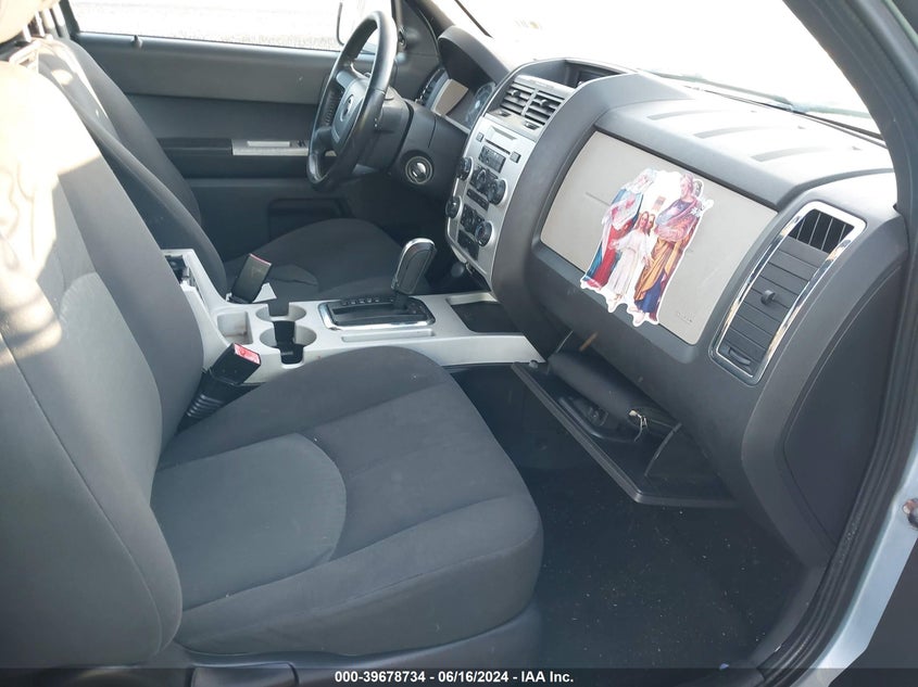 2008 Mercury Mariner V6 VIN: 4M2CU91118KJ15827 Lot: 39678734