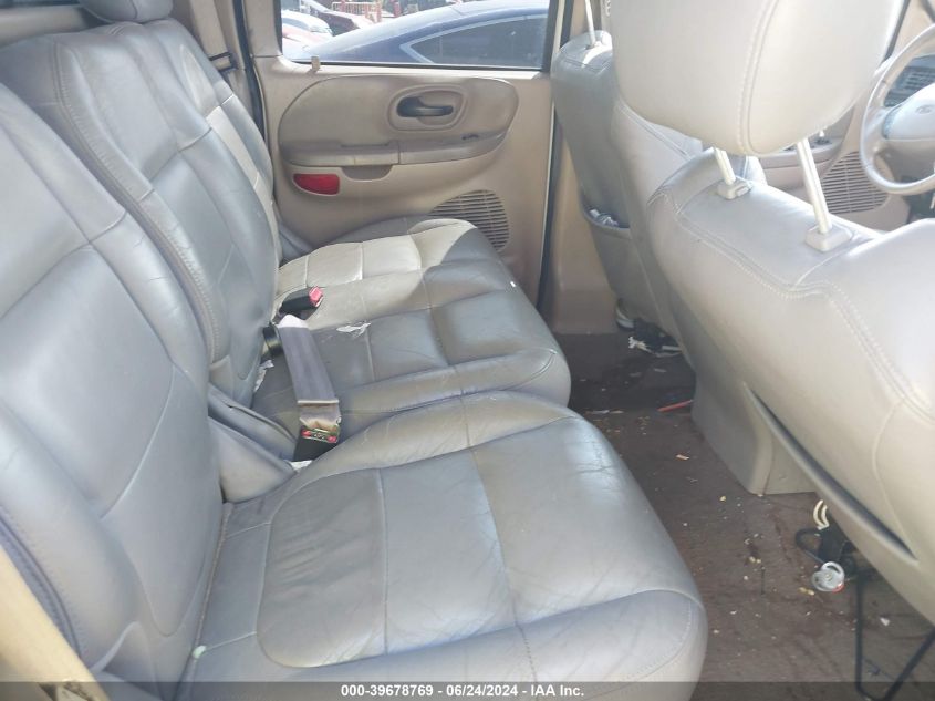 2001 Ford F-150 Harley-Davidson Edition/King Ranch Edition/Lariat/Xlt VIN: 1FTRW07L01KD52698 Lot: 39678769