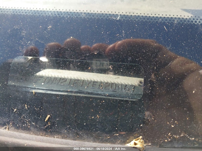 2000 Ford F-250 Lariat/Xl/Xlt VIN: 1FTNW21F1YEA20467 Lot: 39678921