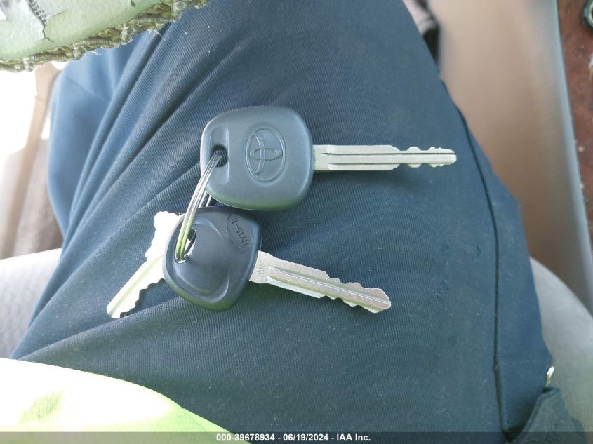 2005 Toyota Corolla Le VIN: JTDBR32E052053723 Lot: 39678934