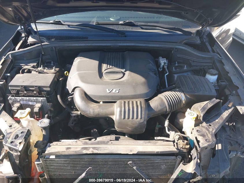 2015 Jeep Grand Cherokee Limited VIN: 1C4RJFBG2FC909186 Lot: 39679015