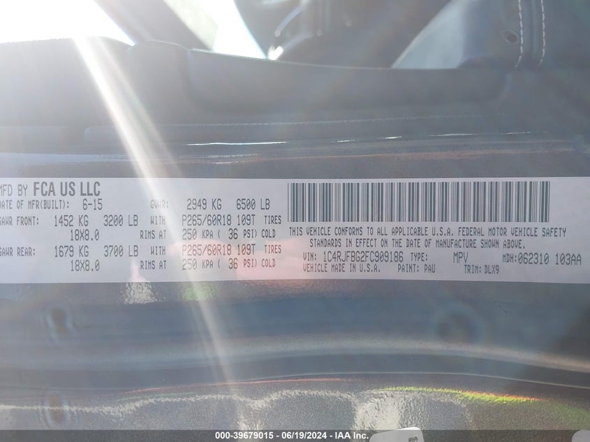 2015 Jeep Grand Cherokee Limited VIN: 1C4RJFBG2FC909186 Lot: 39679015