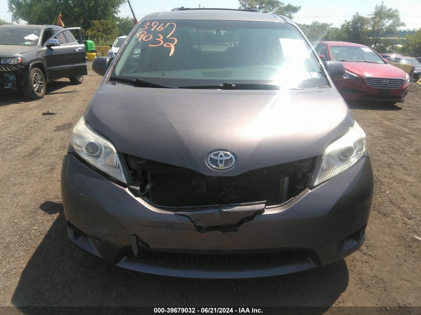 2015 Toyota Sienna Le 8 Passenger VIN: 5TDKK3DC1FS641995 Lot: 39679032