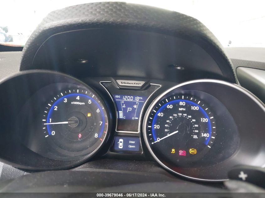 2014 Hyundai Veloster Turbo W/Blue VIN: KMHTC6AE7EU183166 Lot: 39679046