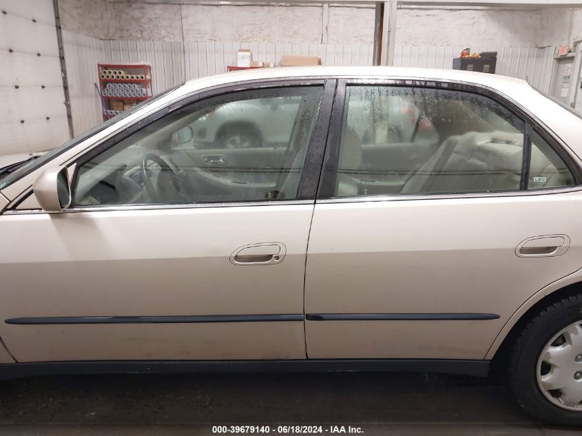 2000 Honda Accord 2.3 Lx VIN: JHMCG5544YC040222 Lot: 39679140