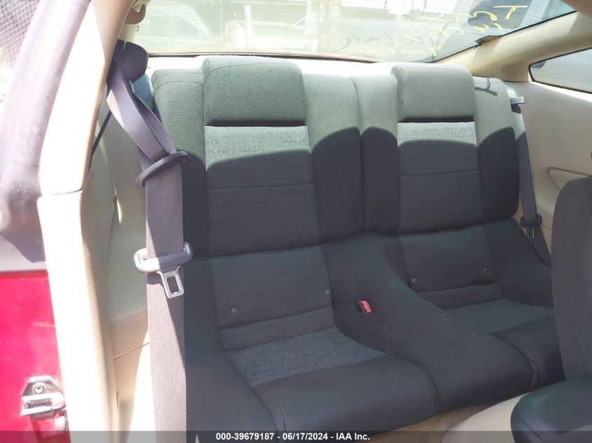 2009 Ford Mustang V6/V6 Premium VIN: 1ZVHT80N395142151 Lot: 39679187