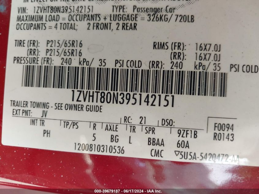 2009 Ford Mustang V6/V6 Premium VIN: 1ZVHT80N395142151 Lot: 39679187