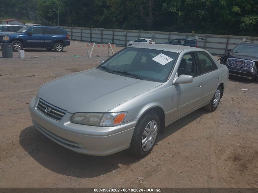 2000 Toyota Camry Le VIN: 4T1BG22K1YU007733 Lot: 39679262