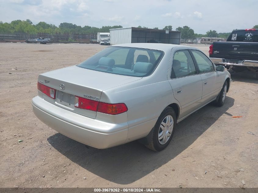 2000 Toyota Camry Le VIN: 4T1BG22K1YU007733 Lot: 39679262