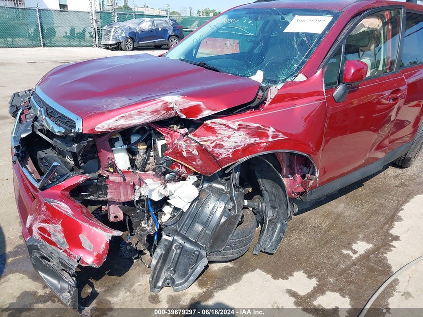 2018 Subaru Forester 2.5I Premium VIN: JF2SJAGC1JH512186 Lot: 39679297