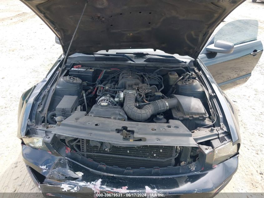 2007 Ford Mustang V6 Deluxe/V6 Premium VIN: 1ZVFT80N975210103 Lot: 39679531