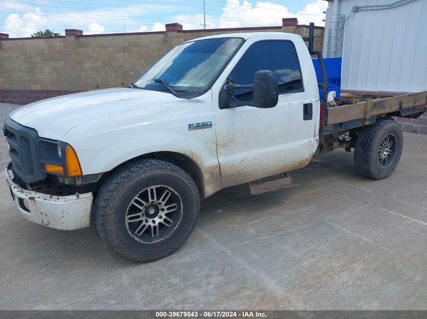 2005 Ford F-250 Xl/Xlt VIN: 1FTNF20505EC86163 Lot: 39679543