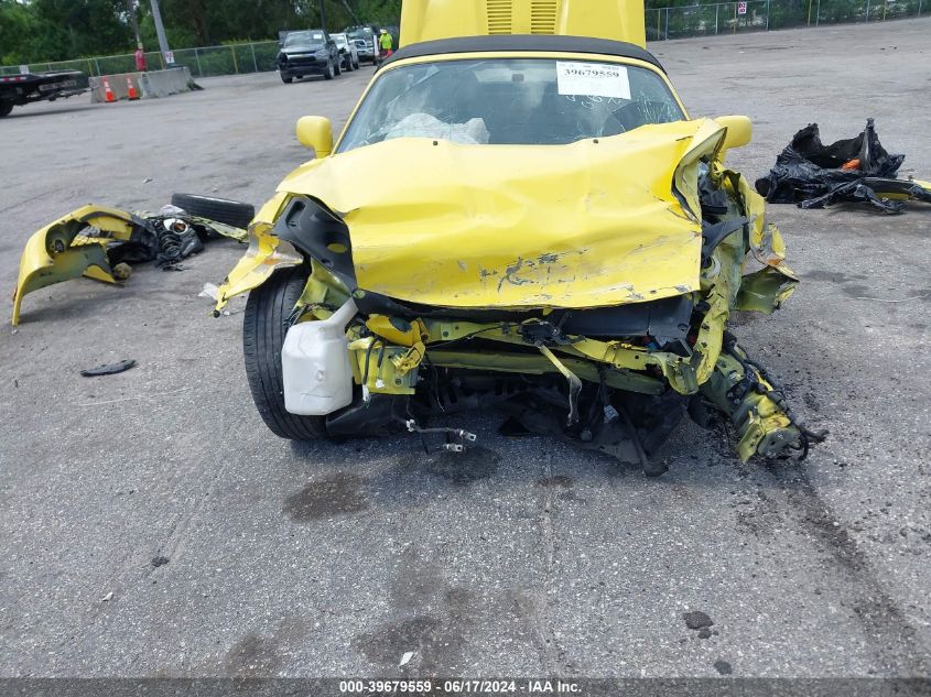 2003 Toyota Mr2 Spyder VIN: JTDFR320330065248 Lot: 39679559