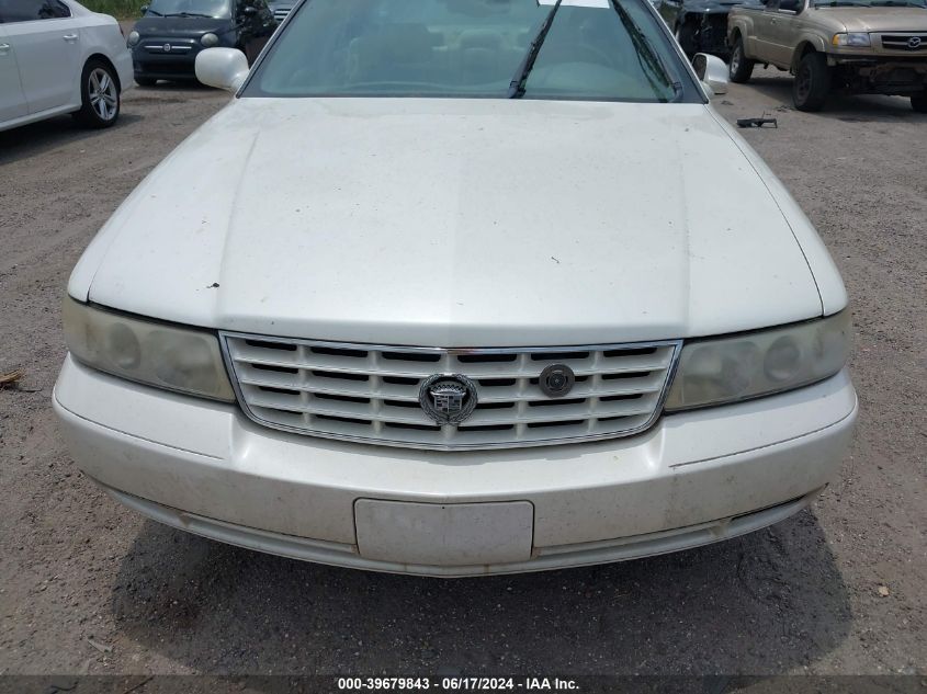 1998 Cadillac Seville Sts VIN: 1G6KY5492WU915847 Lot: 39679843