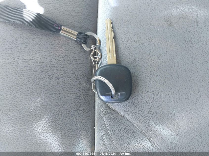 2004 Toyota Camry Xle VIN: 4T1BE30K84U293752 Lot: 39679951