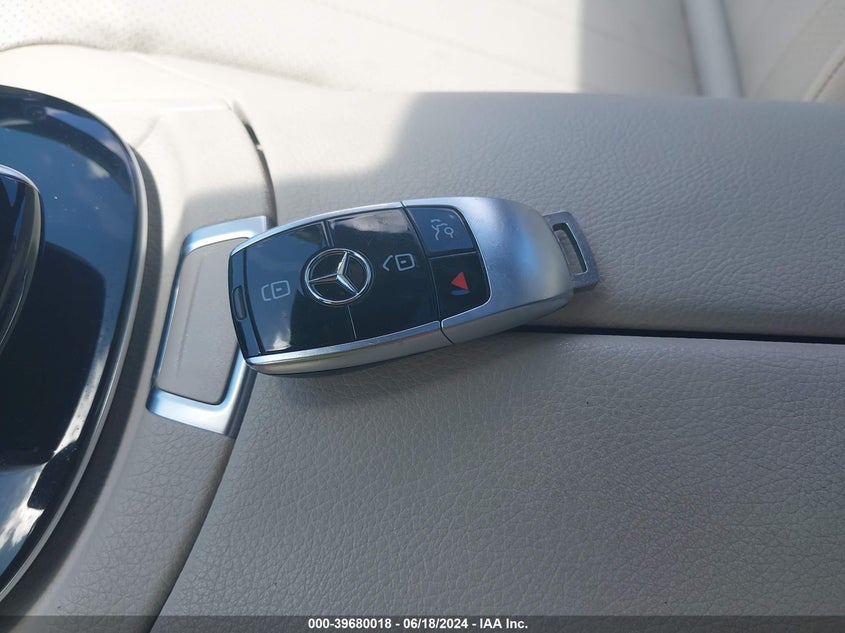 2018 MERCEDES-BENZ E 300 VIN: WDDZF4JB6JA437256