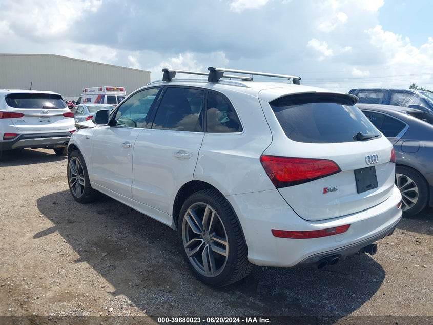 2016 Audi Sq5 3.0T Premium Plus VIN: WA1VCBFP1GA077312 Lot: 39680023